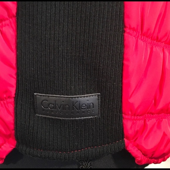Calvin Klein Red Performance Puffer Vest - Picture 5 of 10